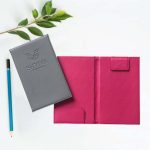Bìa Da Kẹp Bill Tính Tiền May Viền Ép Logo SHYNH PREMIUM -222 9 bia kep bill tinh tien bang da may vien ep logo shynh premium 222 tphcm 2